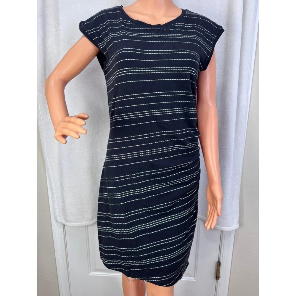 black white lined sleeveless